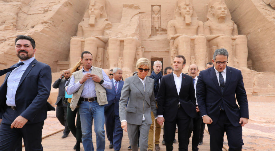 Égypte : Macron en visite pour redynamiser les relations économiques et diplomatiques.