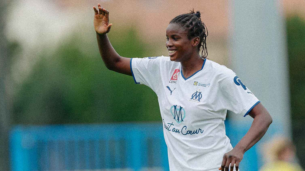 Mama diop étoile montante du foot féminin à l'OM