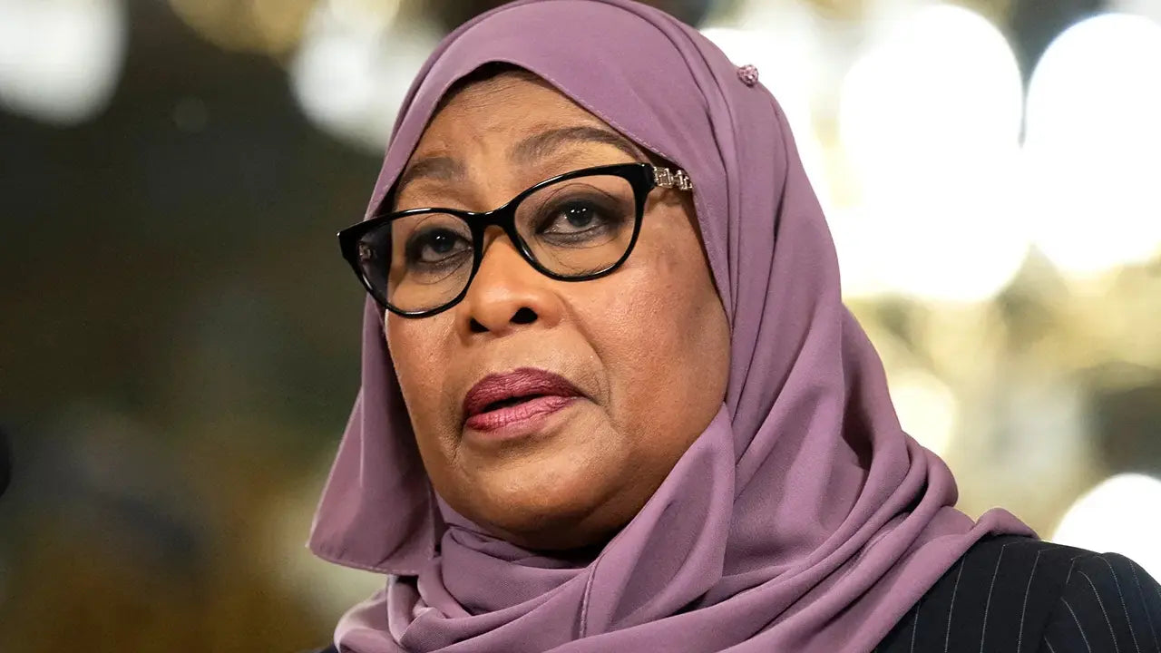 Tanzanie : Samia Suluhu Hassan, candidate présidentielle pour 2025, entre continuité et défi politique.