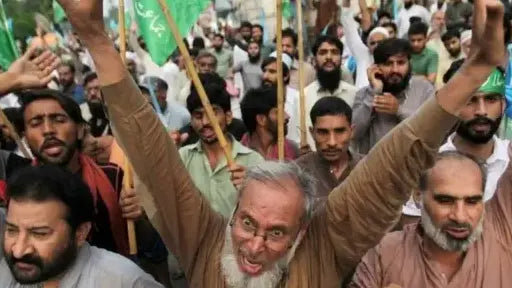  Tensions croissantes avec l'Inde dans le Cachemire.