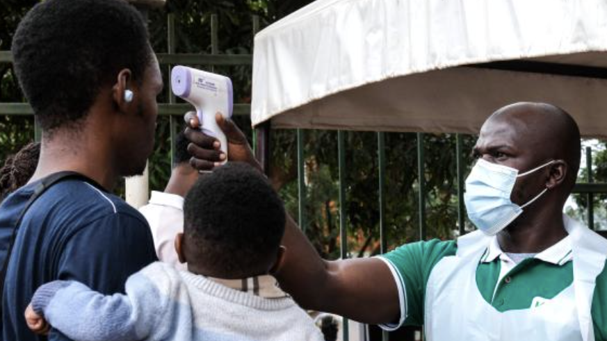 Ebola : Washington renforce les contrôles sanitaires pour les voyageurs en provenance d’Afrique centrale